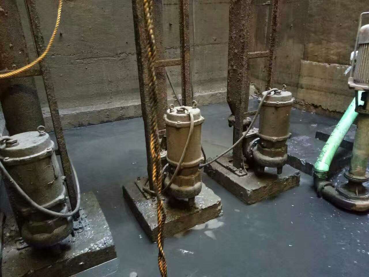 尖扎污水池清理